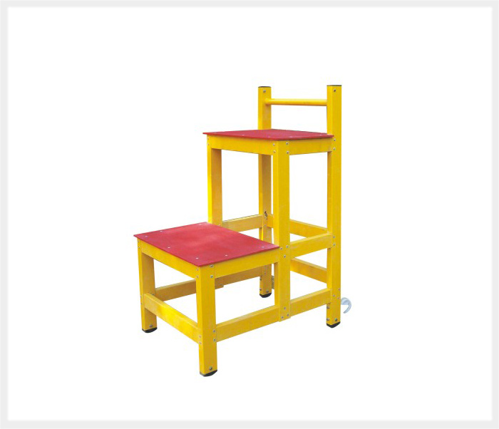 產(chǎn)品名稱：拉動(dòng)式高低凳
